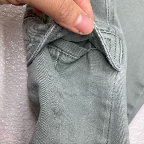 CAbi Sage Green Celadon Cargo Skinny Stretch Low Rise Jeans 4 - Picture 5 of 16
